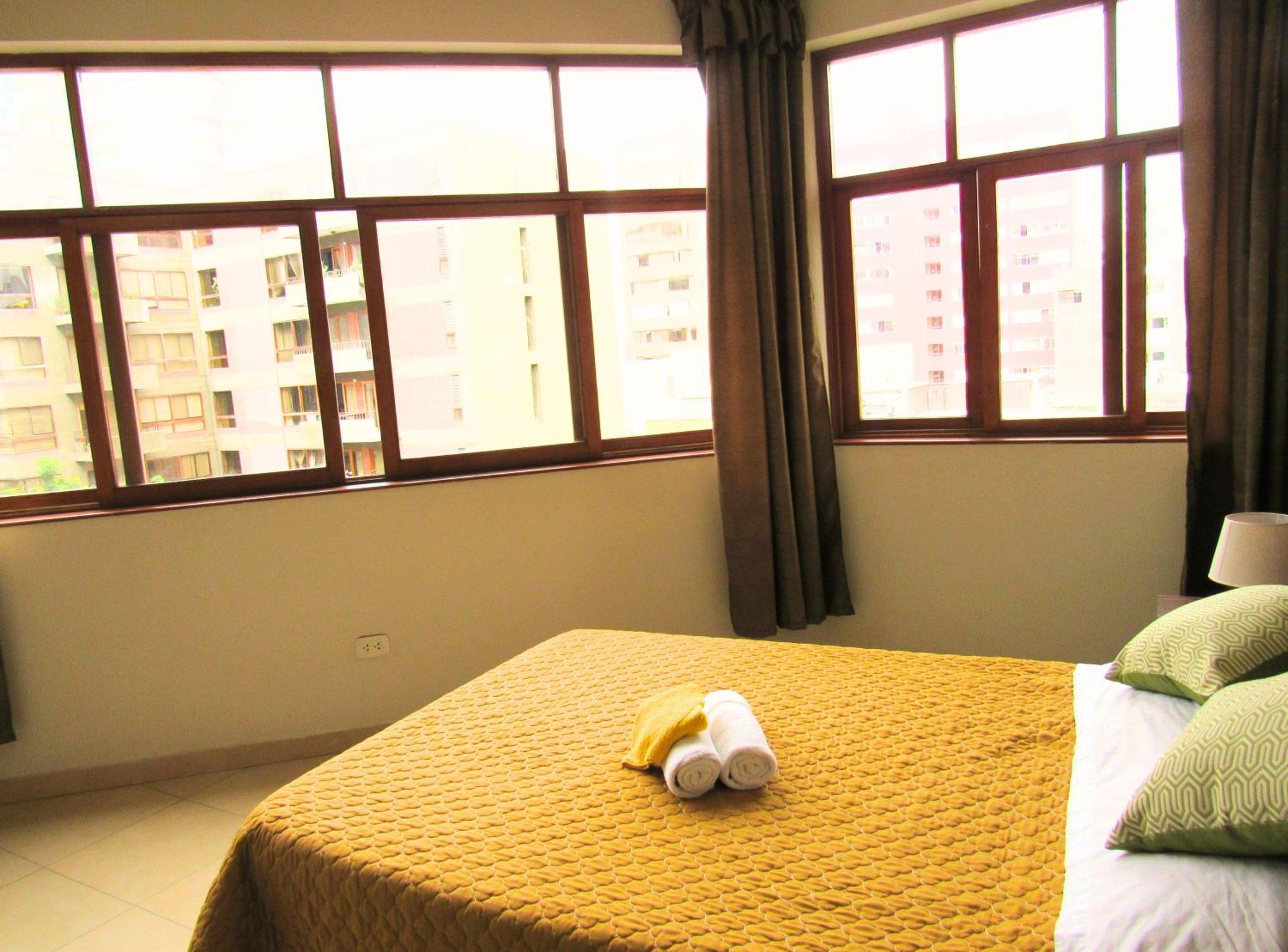 Residencial Waldorf Bed & Breakfast Лима Екстериор снимка